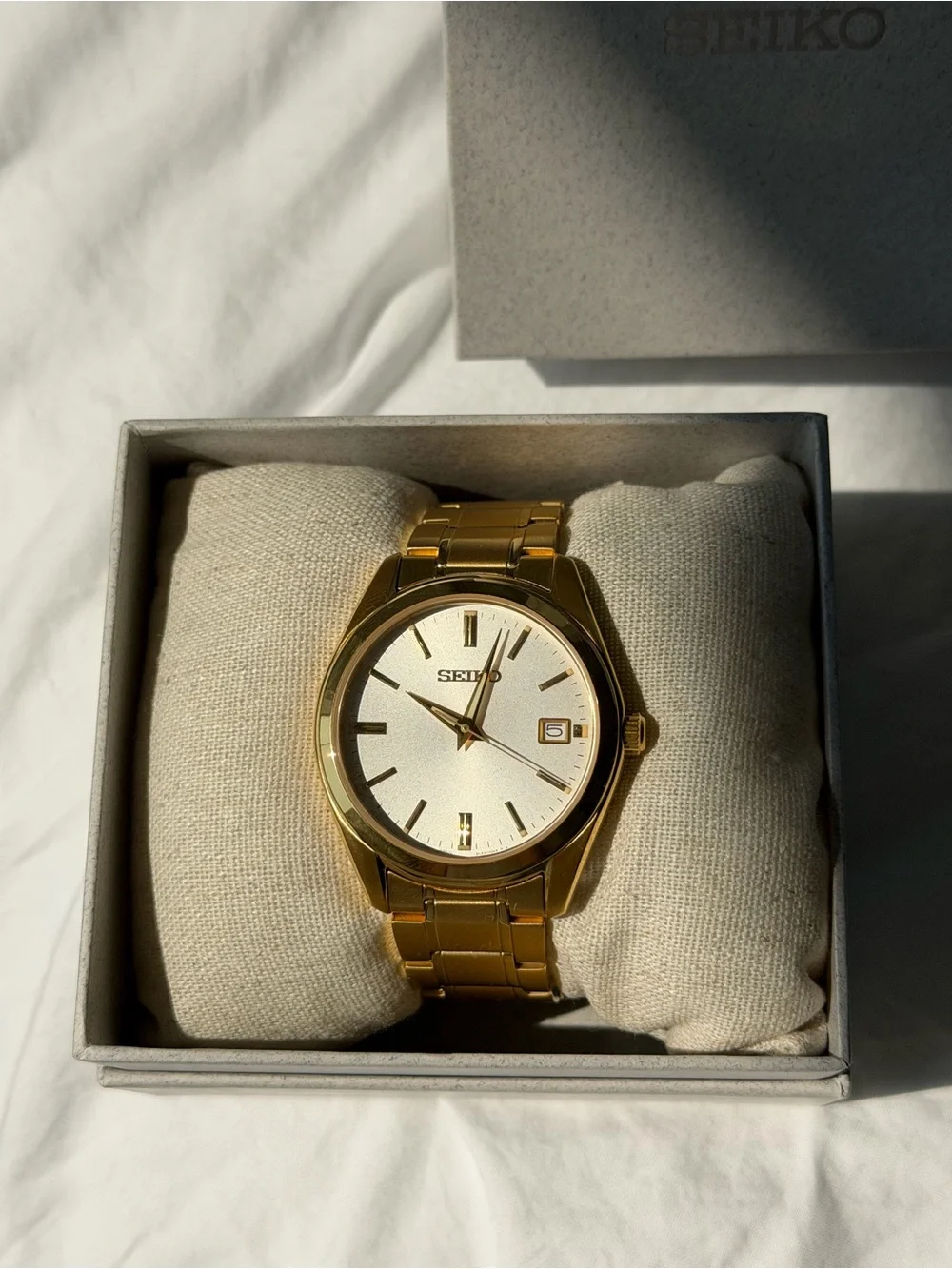Seiko Gold and White Men's Dress Watch